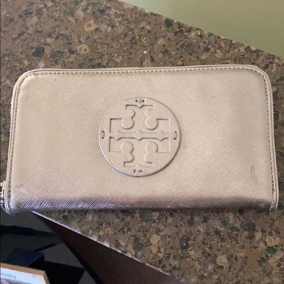 Tory Burch wallet - Picture 1 of 3